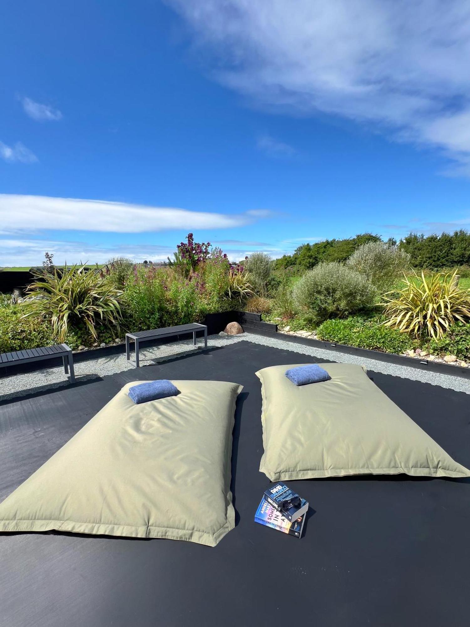 Thistledown Lodge Fethard on Sea Exterior foto